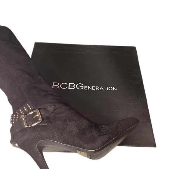 BCBG Pointed Toe Knee High Boots - Picture 7 of 7